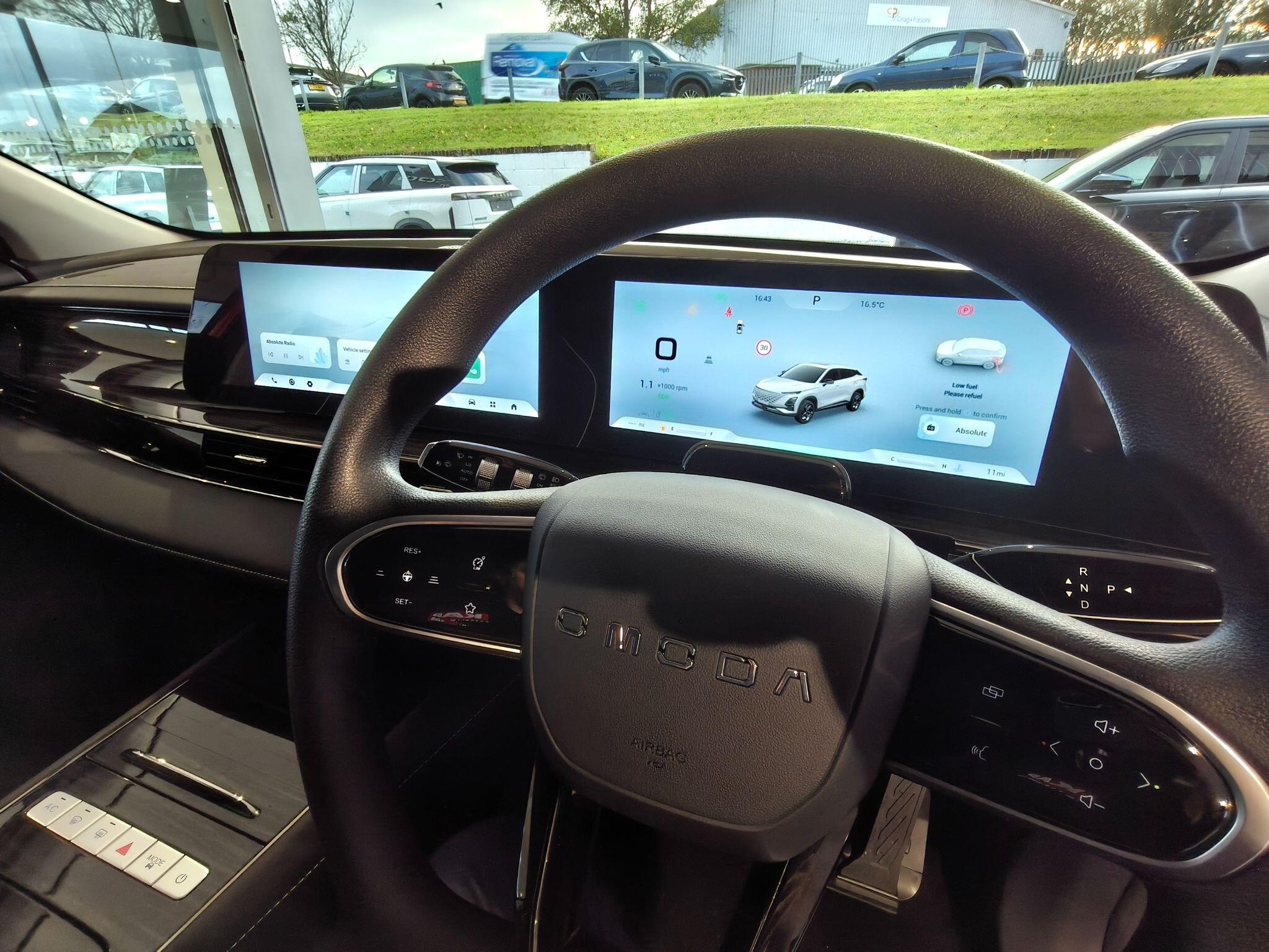 Large vehicle image